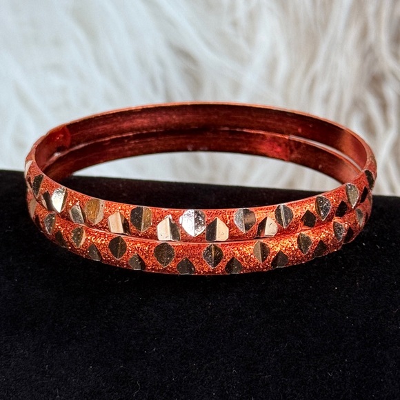 Beautiful set of 2 small bangle bracelets - Picture 4 of 12